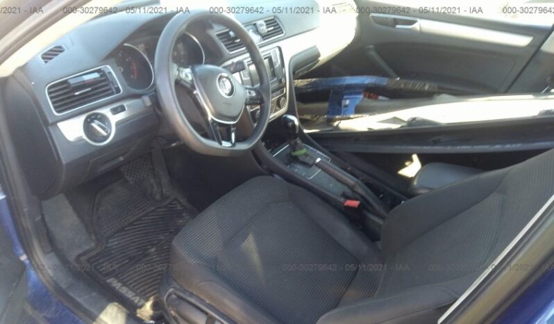2016 Volkswagen Passat-9300$ full