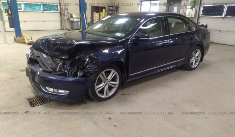2014 Volkswagen Passat 2.0 TDI SEL Premium -8700$ full