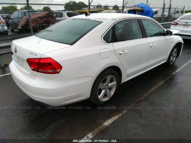 2013 VOLKSWAGEN PASSAT TDI SE W/SUNROOF-$10100 full