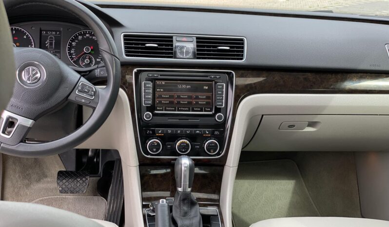 Volkswagen Passat B7 SEL TDI 2014 – 13400$ full