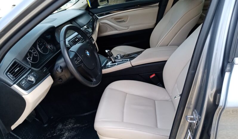 BMW 528i 2012 full