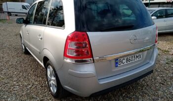 Opel Zafira full