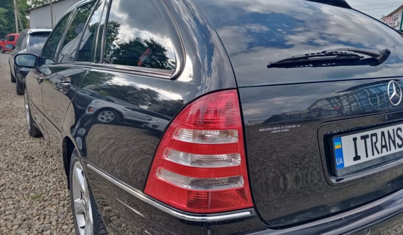 Mercedes-Benz C 200 Avangarde Kompressor 2005 full