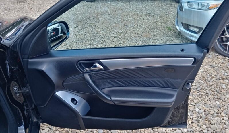 Mercedes-Benz C 200 Avangarde Kompressor 2005 full