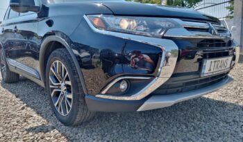 Mitsubishi Outlander SE full