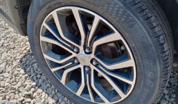 Mitsubishi Outlander SE full