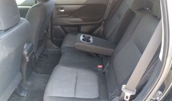 Mitsubishi Outlander SE full