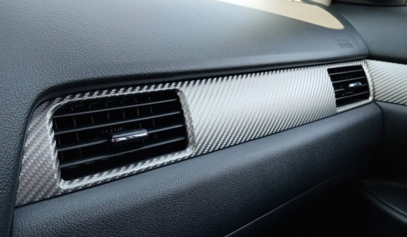 Mitsubishi Outlander SE full
