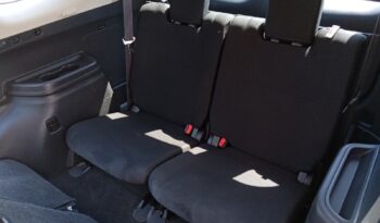 Mitsubishi Outlander SE full