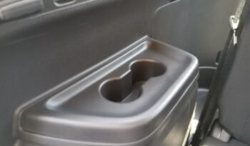 Mitsubishi Outlander SE full