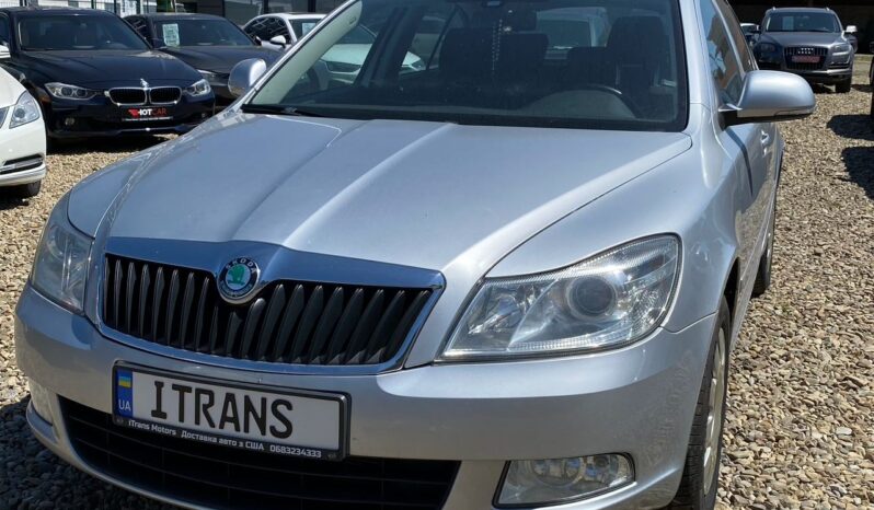 Skoda Octavia A5 2012 full