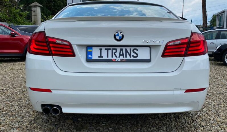 BMW 528 XDrive 2012 full