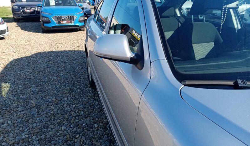 Skoda Octavia A5 2012 full