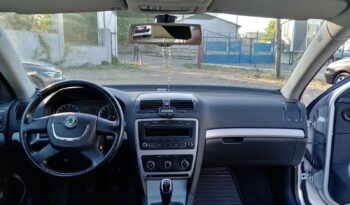 Skoda Octavia A5 2012 full