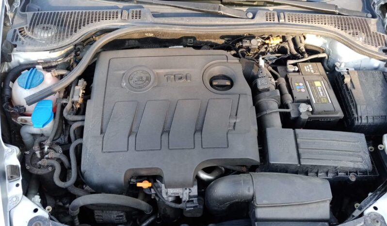 Skoda Octavia A5 2012 full