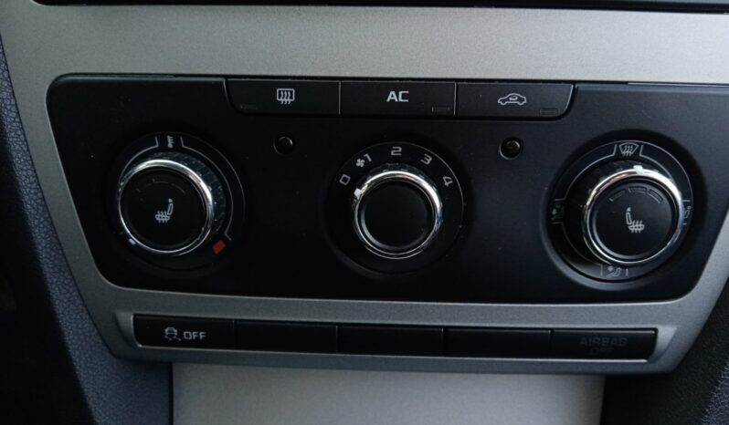 Skoda Octavia A5 2012 full