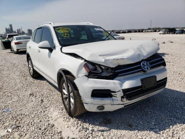 2013 VOLKSWAGEN TOUAREG V6 TDI – $13000 full