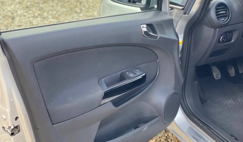 Opel Corsa EcoFLEX 2011 full