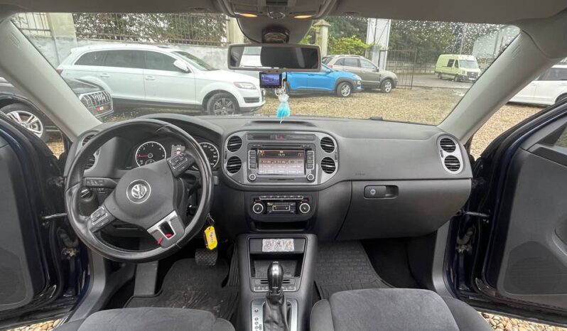 Volkswagen Tiguan 4Motion full