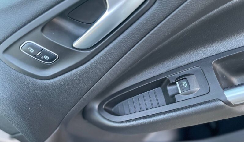 Ford C-Max HYBRID full
