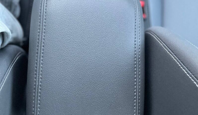 Ford C-Max HYBRID full