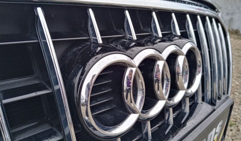 Audi Q5 full