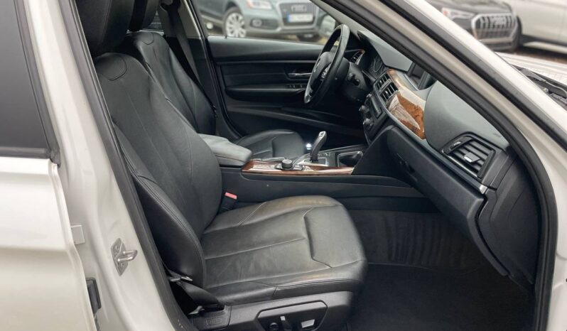 BMW 328i XDrive 2012 full