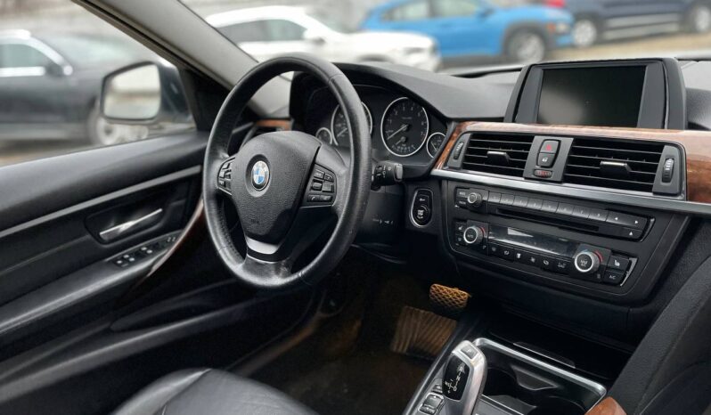 BMW 328i XDrive 2012 full