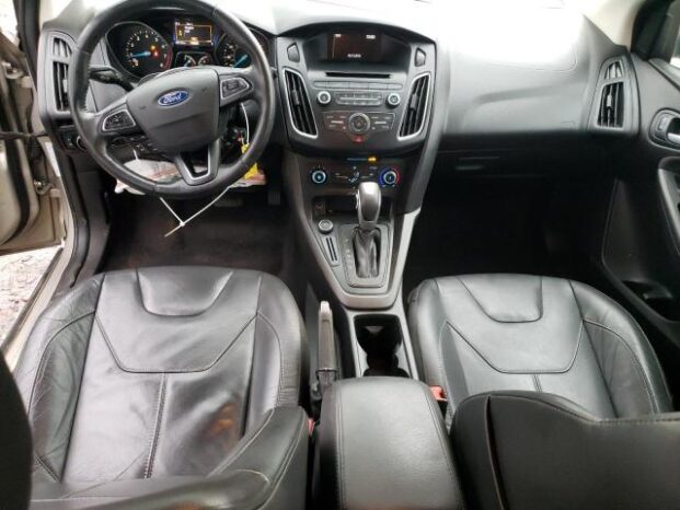 2015 FORD FOCUS SE – $6900 full