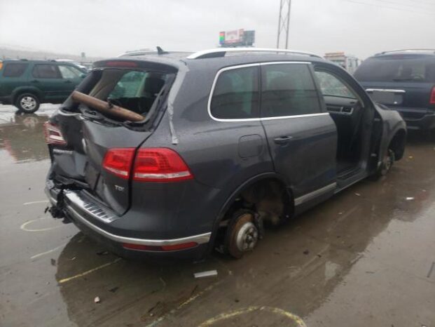 2016 VOLKSWAGEN TOUAREG TDI – $16000 full