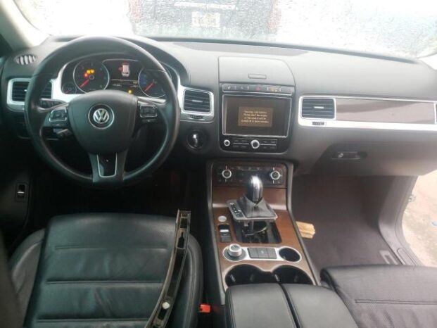 2016 VOLKSWAGEN TOUAREG TDI – $16000 full
