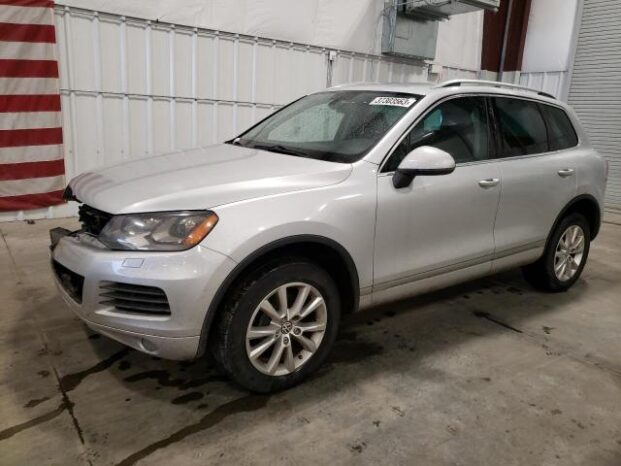2013 VOLKSWAGEN TOUAREG V6 TDI – $14500 full