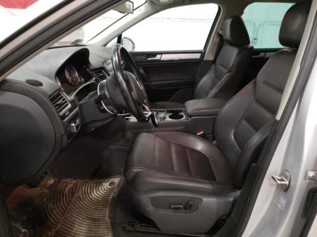 2013 VOLKSWAGEN TOUAREG V6 TDI – $14500 full
