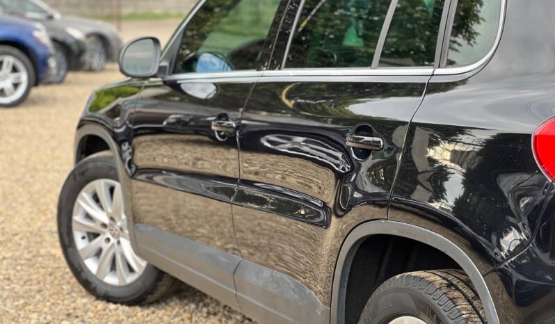 Volkswagen Tiguan full