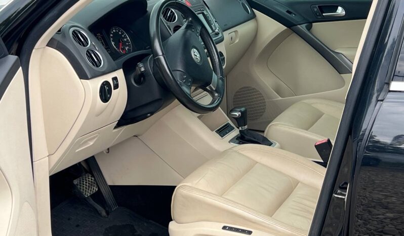 Volkswagen Tiguan full