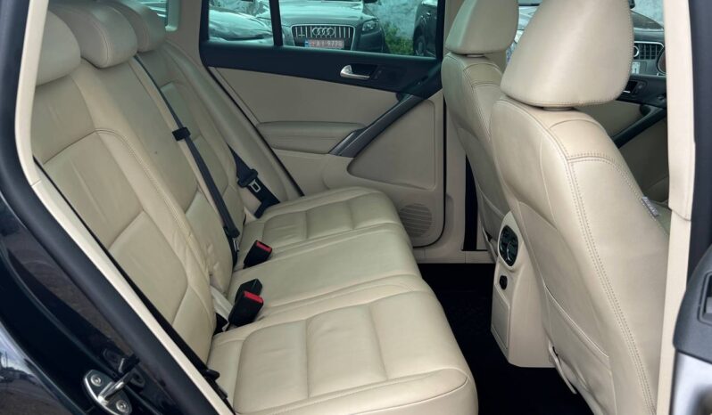 Volkswagen Tiguan full