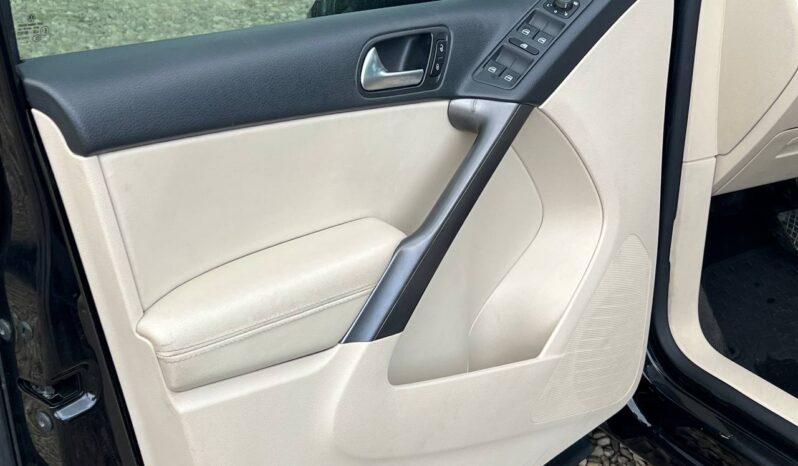 Volkswagen Tiguan full