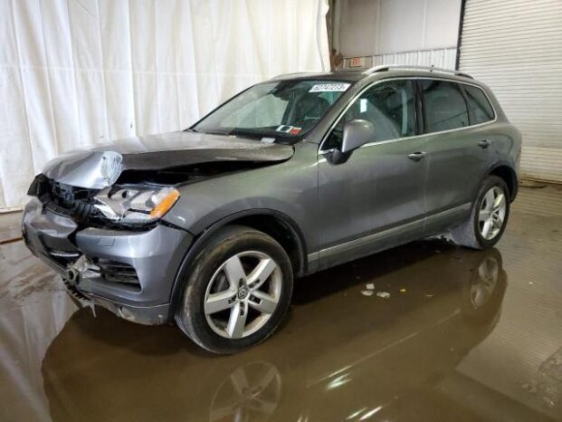 2014 VOLKSWAGEN TOUAREG V6 TDI – $16000 full