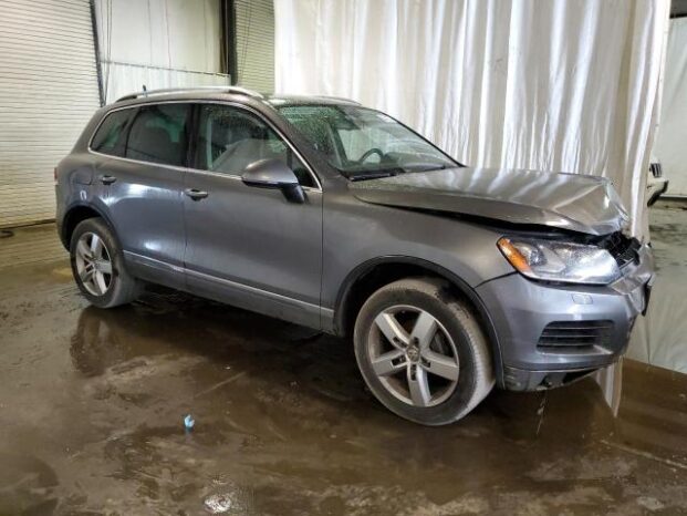 2014 VOLKSWAGEN TOUAREG V6 TDI – $16000 full