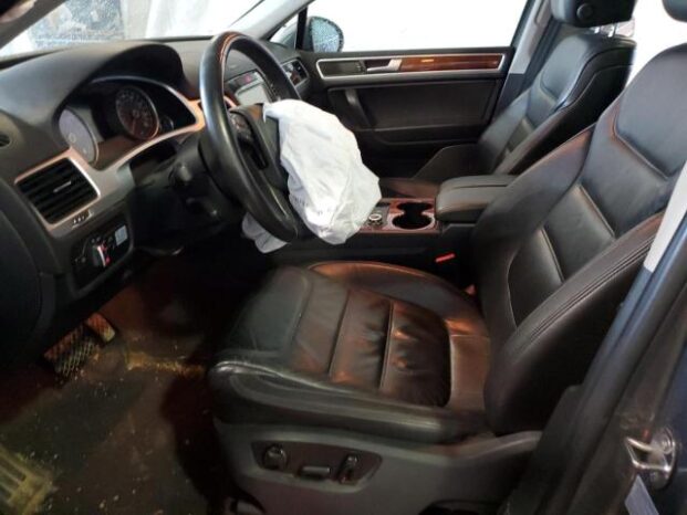 2014 VOLKSWAGEN TOUAREG V6 TDI – $16000 full