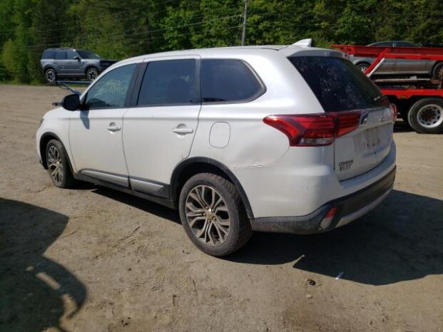 2017 MITSUBISHI OUTLANDER ES – $9800 full