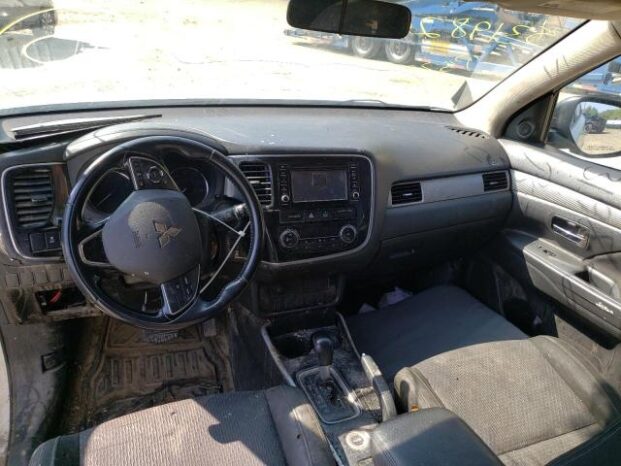2017 MITSUBISHI OUTLANDER ES – $9800 full