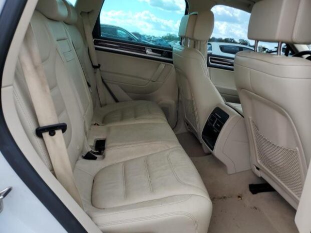 2015 VOLKSWAGEN TOUAREG V6 TDI -$18900 full