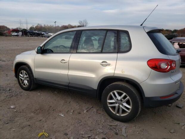 2011 VOLKSWAGEN TIGUAN S -$8700 full