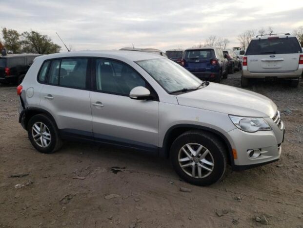 2011 VOLKSWAGEN TIGUAN S -$8700 full