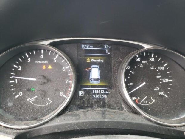 Nissan Rogue SV 4WD 2016 9800$ full