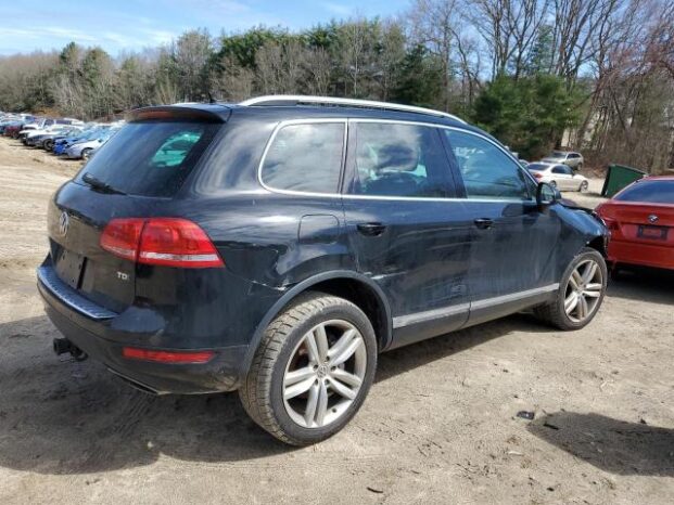 2012 VOLKSWAGEN TOUAREG V6 TDI full