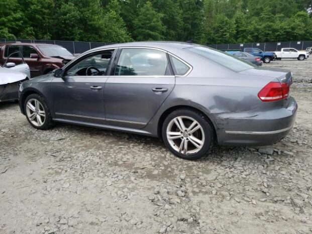 2013 VOLKSWAGEN PASSAT SE full