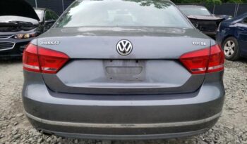 2013 VOLKSWAGEN PASSAT SE full