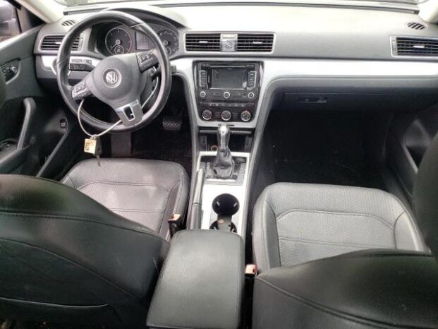2013 VOLKSWAGEN PASSAT SE full